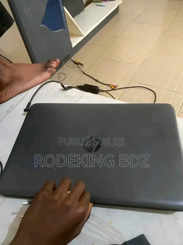 Ordinateur portable HP Stream Notebook 8GB Intel Core i5 HDD+SSD 500GB