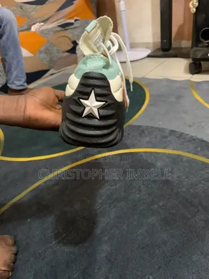 Converse Run Star Hike