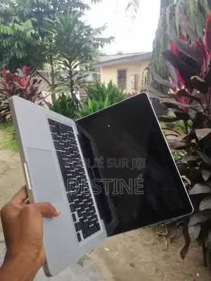 Ordinateur portable Apple MacBook Pro 2011 4GB Intel Core i7 SSD 512GB
