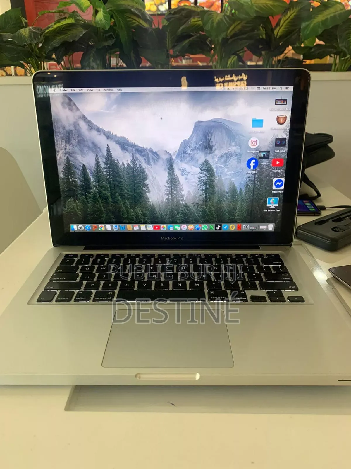 Ordinateur portable Apple MacBook 2010 4GB Intel Core 2 Duo SSD 256GB