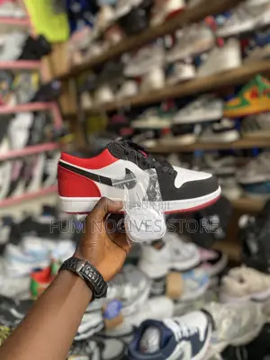 Nike Dunk Low Chicago