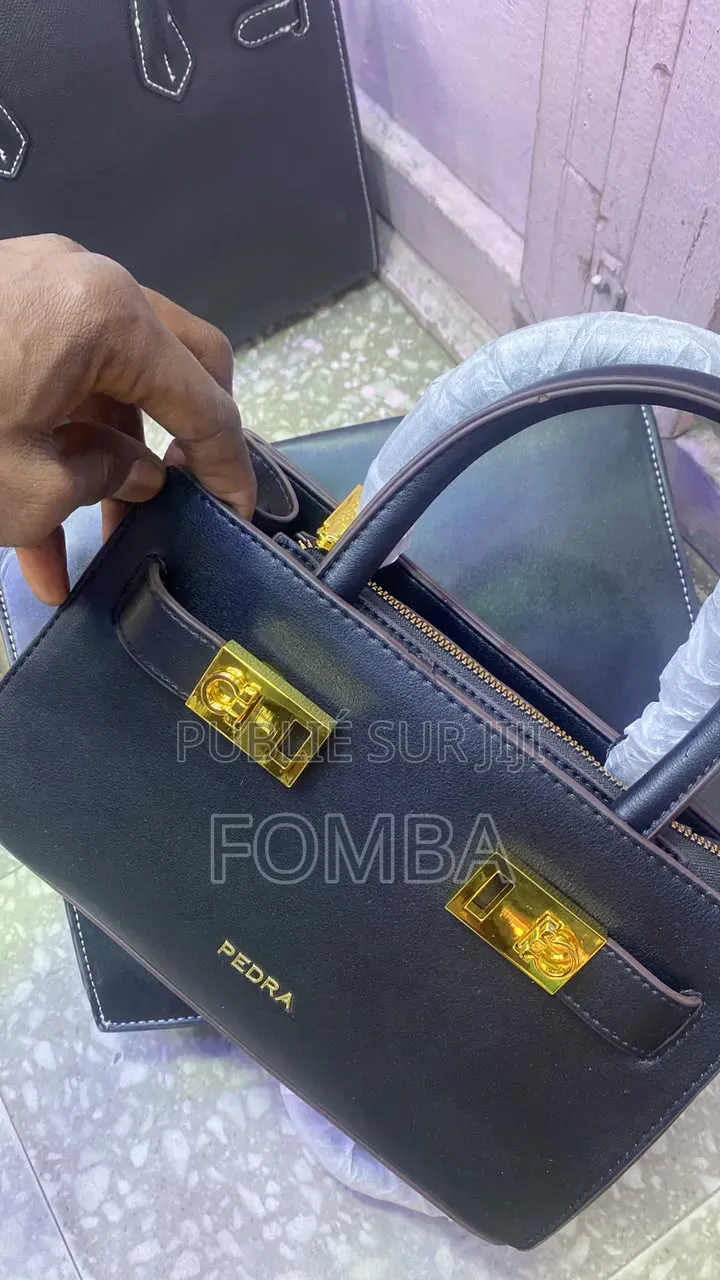 Sacs À Main Perdra Pour Femme Disponible À 16500 À Débattre