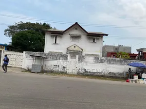 3chbre Maison dans Lumumba à Vendre