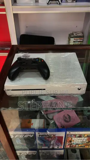 Xbox One S