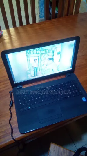 Ordinateur portable HP 14-dq1025cl 256GB Intel Core i3 HDD+SSD 750GB