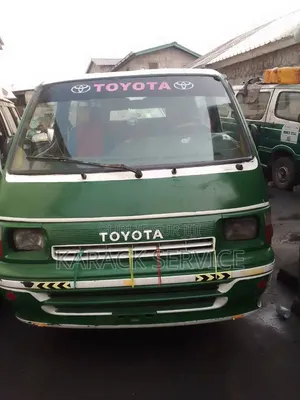 Toyota HiAce 2017 Vert