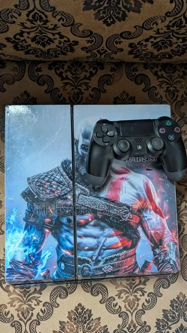 Console PS4 Pro Slim Et Fat d'Occasion d'Europe À Vendre