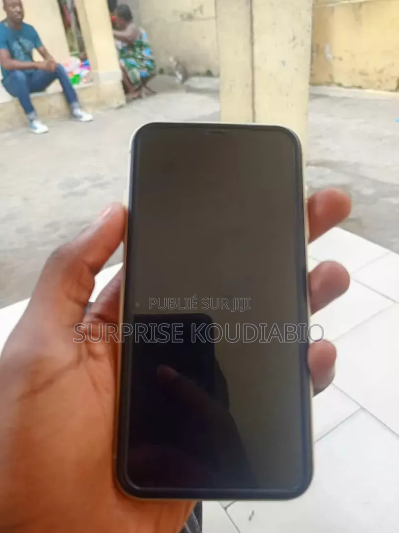 Nouveau Apple iPhone 11 64 GB Autre
