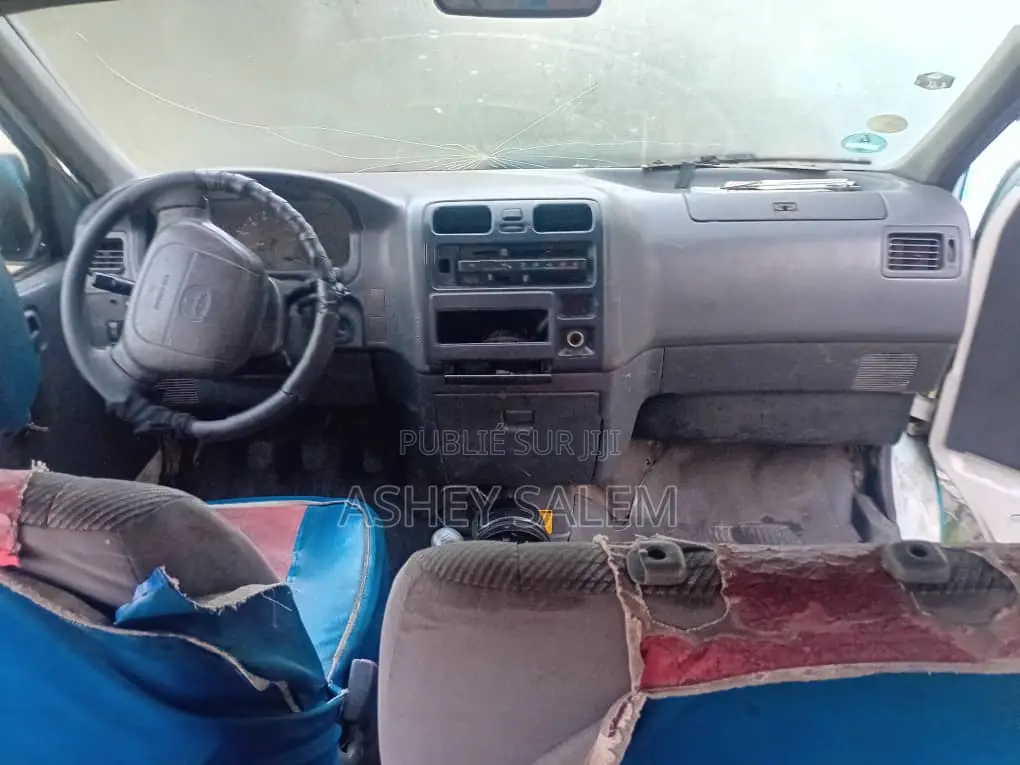 Toyota HiAce 2009 Blue