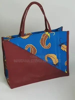 Sacs À Vendre Au Prix De 6000frs