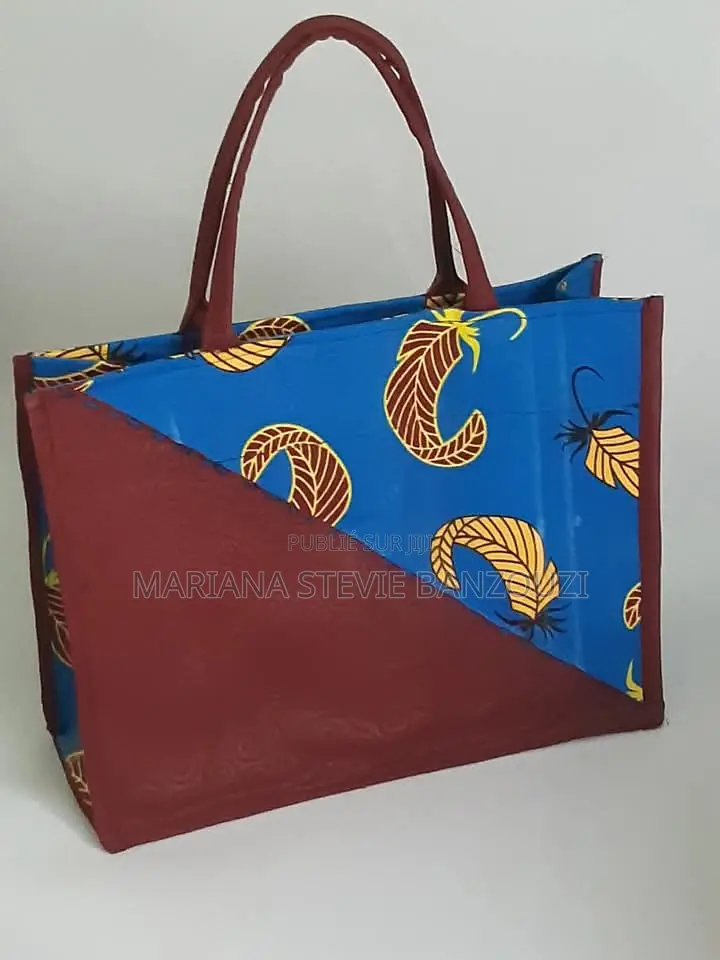 Sacs À Vendre Au Prix De 6000frs