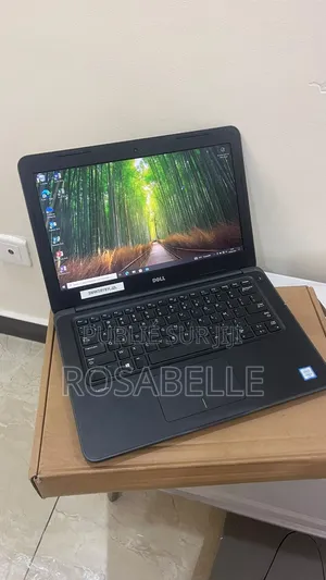 Nouveau Ordinateur portable Dell 14 Premium 8GB Intel Core i3 HDD 500GB
