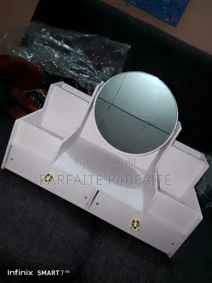Mini Coiffeuse Et Rangement Accessoires