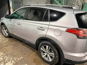 Toyota RAV4 2016 Gris