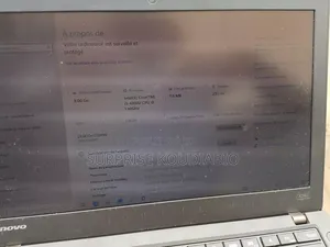 Ordinateur portable Lenovo 300e 8GB Intel HDD+SSD 256GB