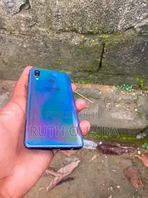 Samsung Galaxy A40 64 GB Bleu