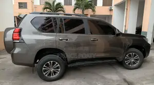 Toyota Land Cruiser Prado 2014 Gris