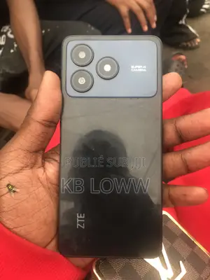 ZTE A35 12 GB Gris