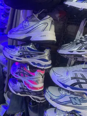 Paire Ascis