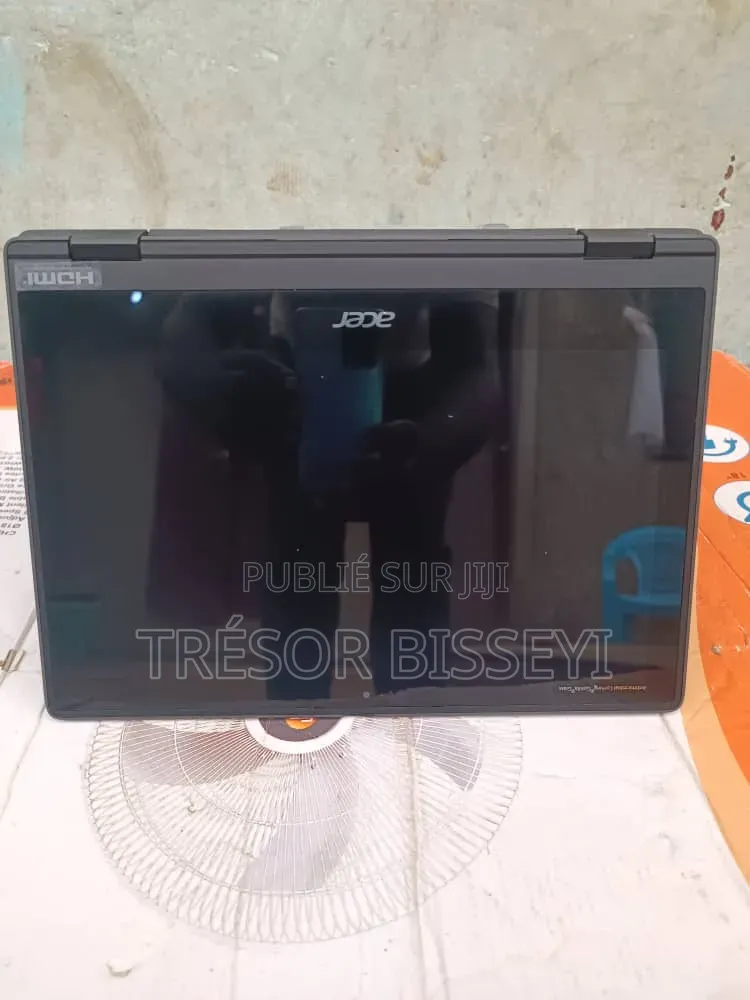 Ordinateur portable Acer AcerNote 4GB Intel Core i5 SSD 128GB