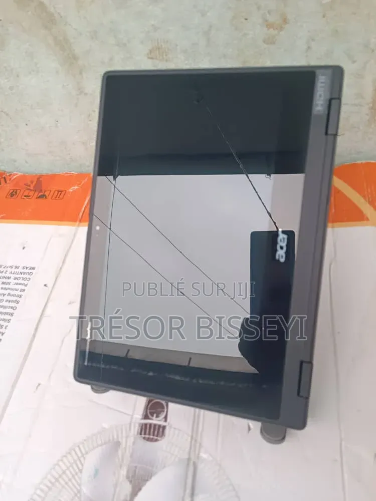 Ordinateur portable Acer AcerNote 4GB Intel Core i5 SSD 128GB