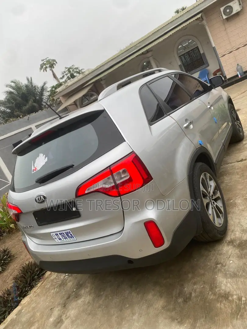 Kia Sorento Limited 4dr SUV AWD (3.3L 6cyl 6A) 2015 Gris