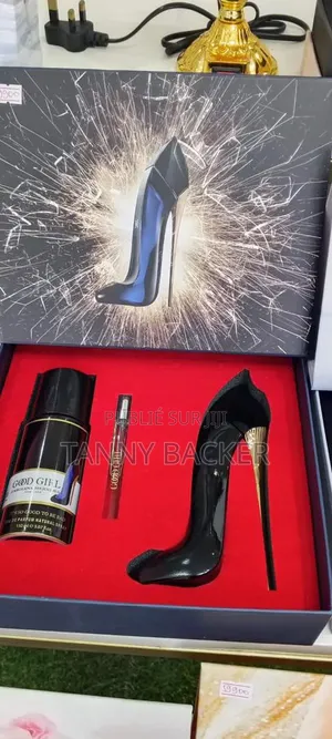 Vente Des Parfums De La Première Qualité