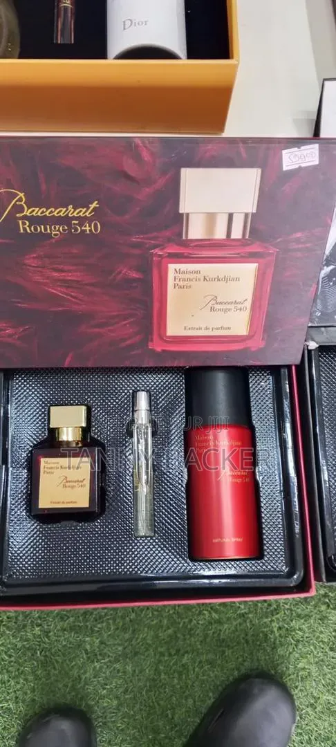 Vente Des Parfums De La Première Qualité