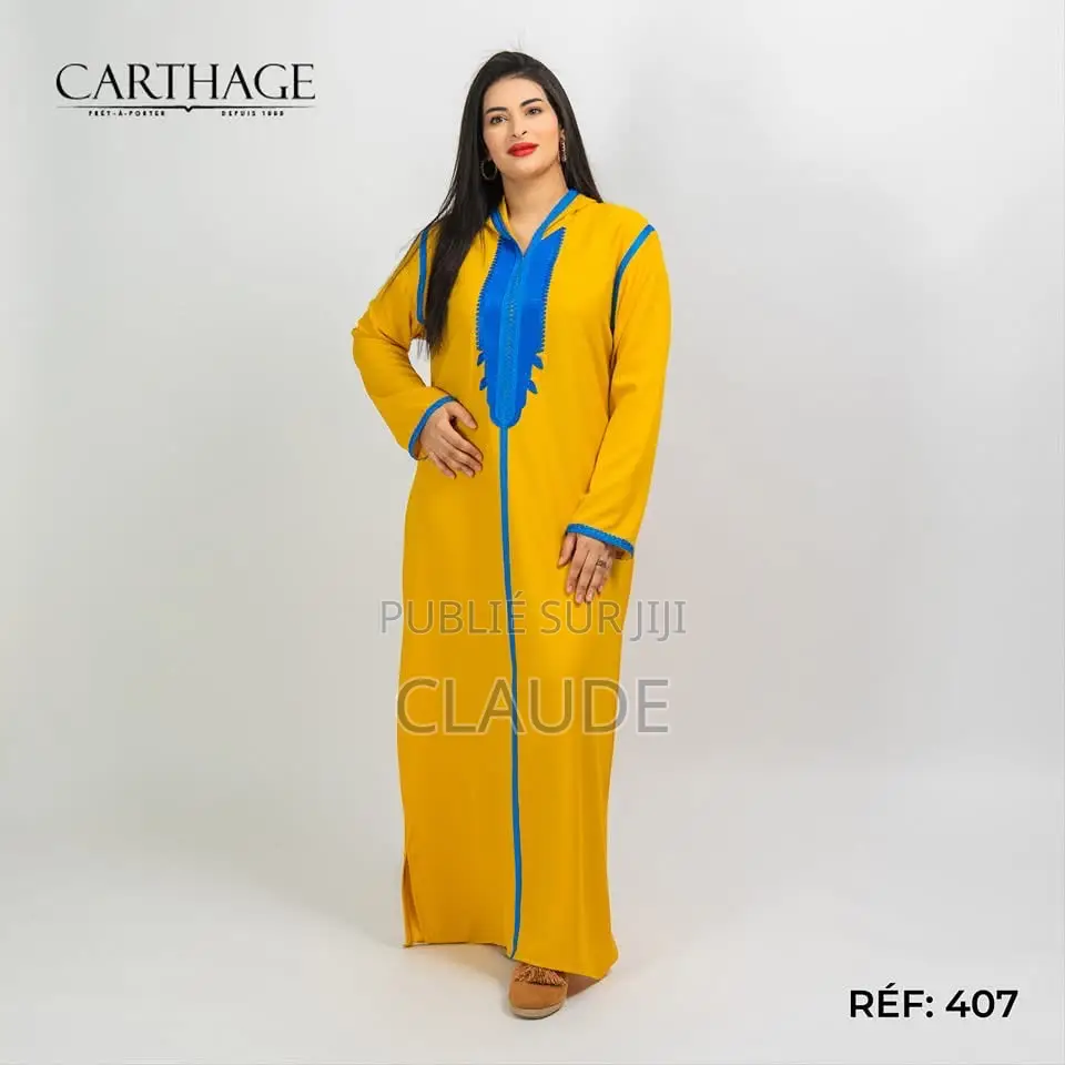 Robes, Chaussures Et Sacs Pour Femmes