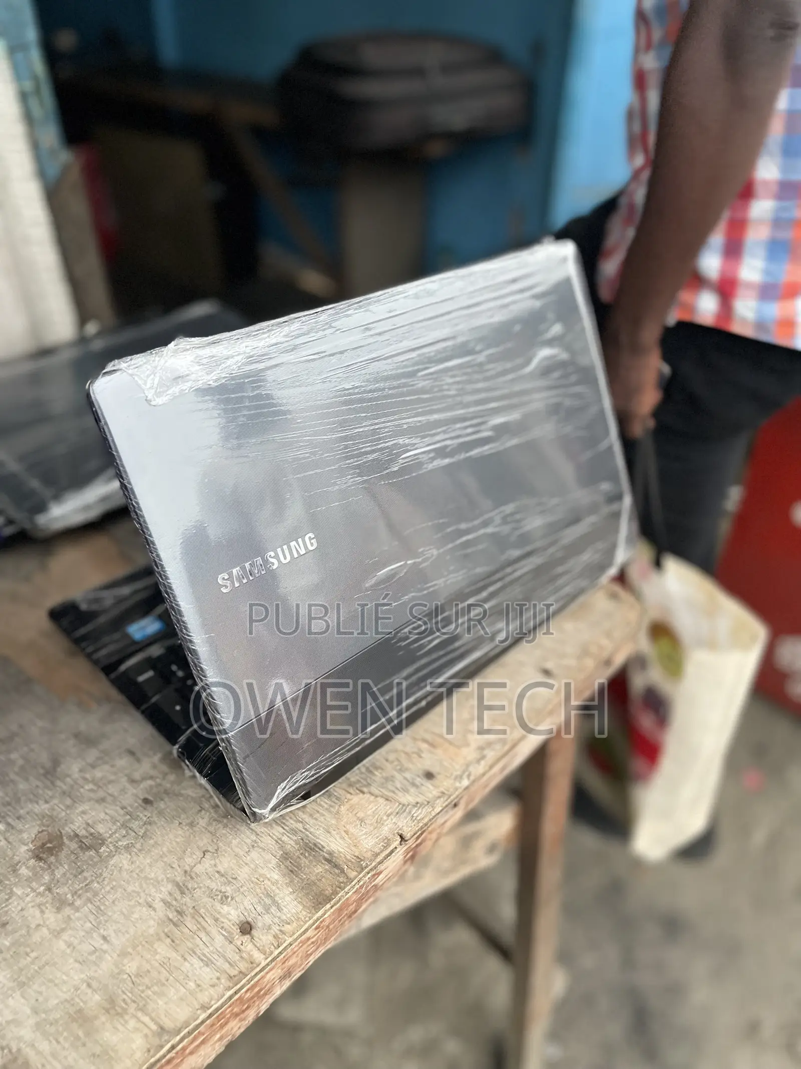 Nouveau Ordinateur portable HP 15 4GB Intel Pentium HDD 320GB