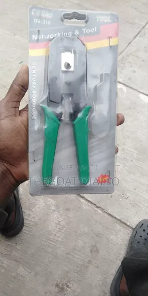 Pince À Sertir Et Testeur Câble Réseau Rj45