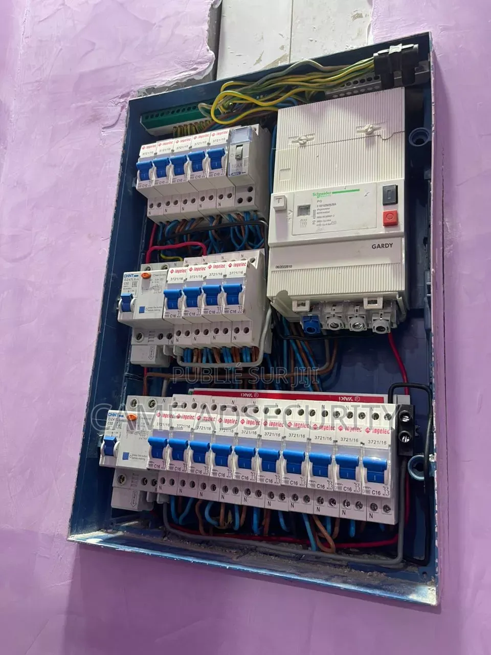 Installation Et Configuration Caméras De Surveillance, Électricité