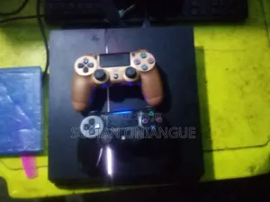 Play Station 4 Fat À Vendre