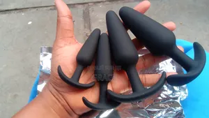 Plug Anal À Vendre.