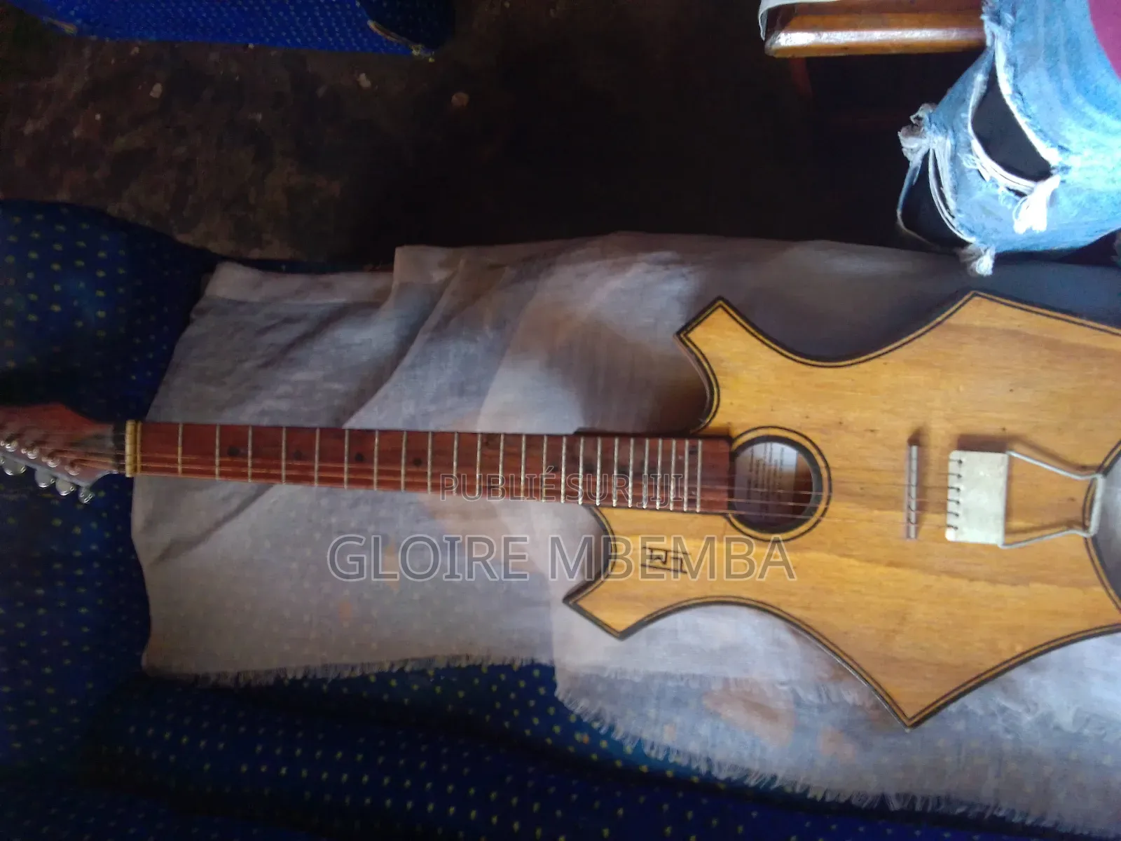 Instrument