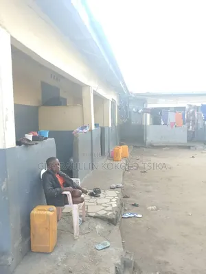 Parcelle À Vendre À Pointe Noire