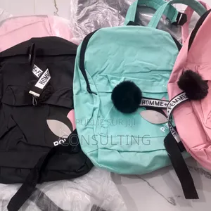 Sac À Dos À 2500fcfa. WhatsApp Pointe-Noire