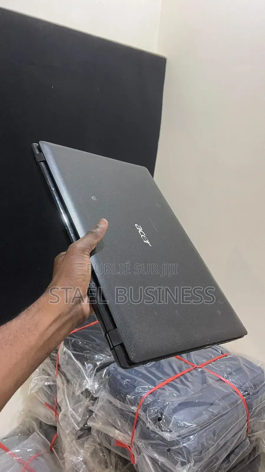 Ordinateur portable Acer AcerNote 4GB Nvidia HDD 1T