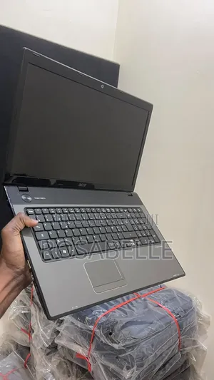 Ordinateur portable Acer AcerNote 4GB Nvidia HDD 1T