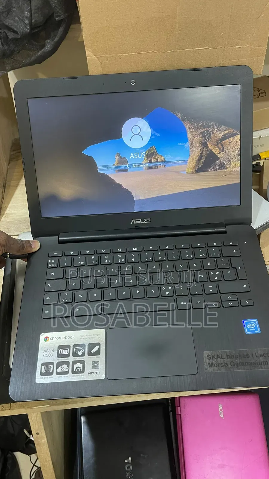 Ordinateur portable Asus 1015E 4GB Intel Celeron HDD 32GB