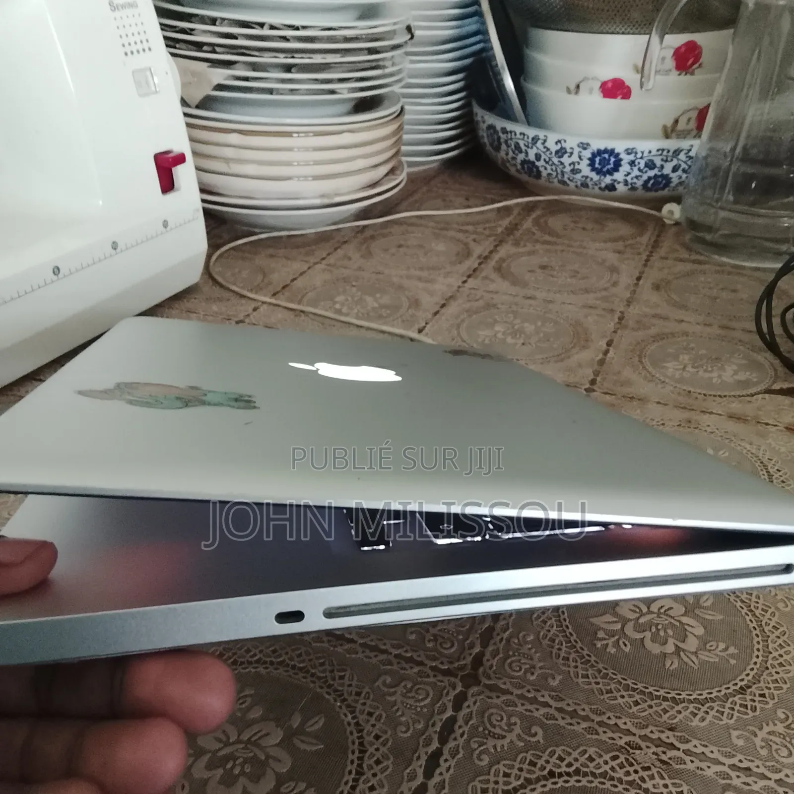 Ordinateur portable Apple MacBook 2012 6GB Intel Core i5 HDD 320GB