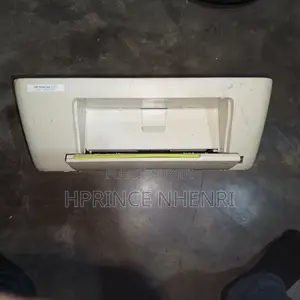 Une Machine De Scanner À Vendre Qui Fonctionne Avec Un Petit Problème
