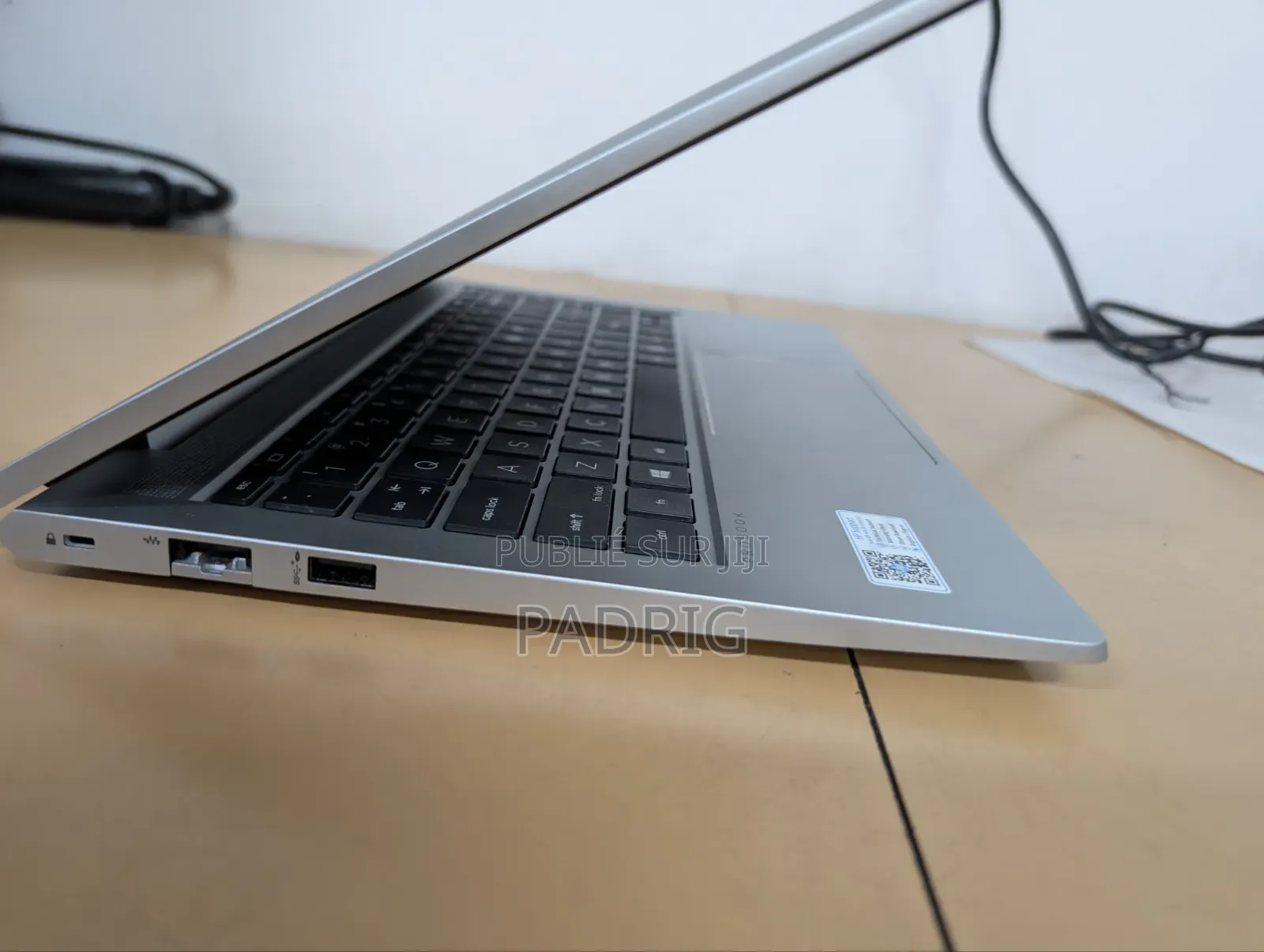 Ordinateur portable HP ProBook 445 G8 8GB AMD Ryzen 5 SSD 256GB