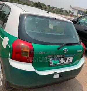 Toyota Corolla 2016 Vert