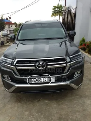 Toyota Land Cruiser 2021 Gris