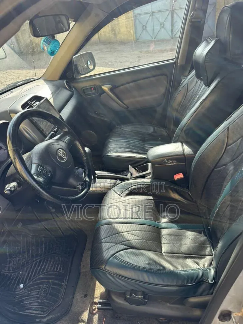 Toyota RAV4 2014 Gris