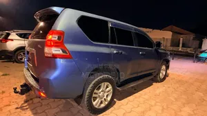 Toyota Land Cruiser Prado 2017 Bleu