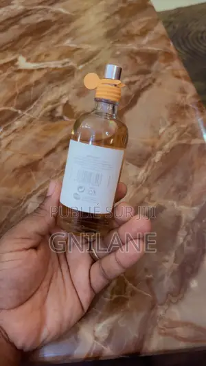 Un Parfum Envoûtant, Délicat Et Raffiné.