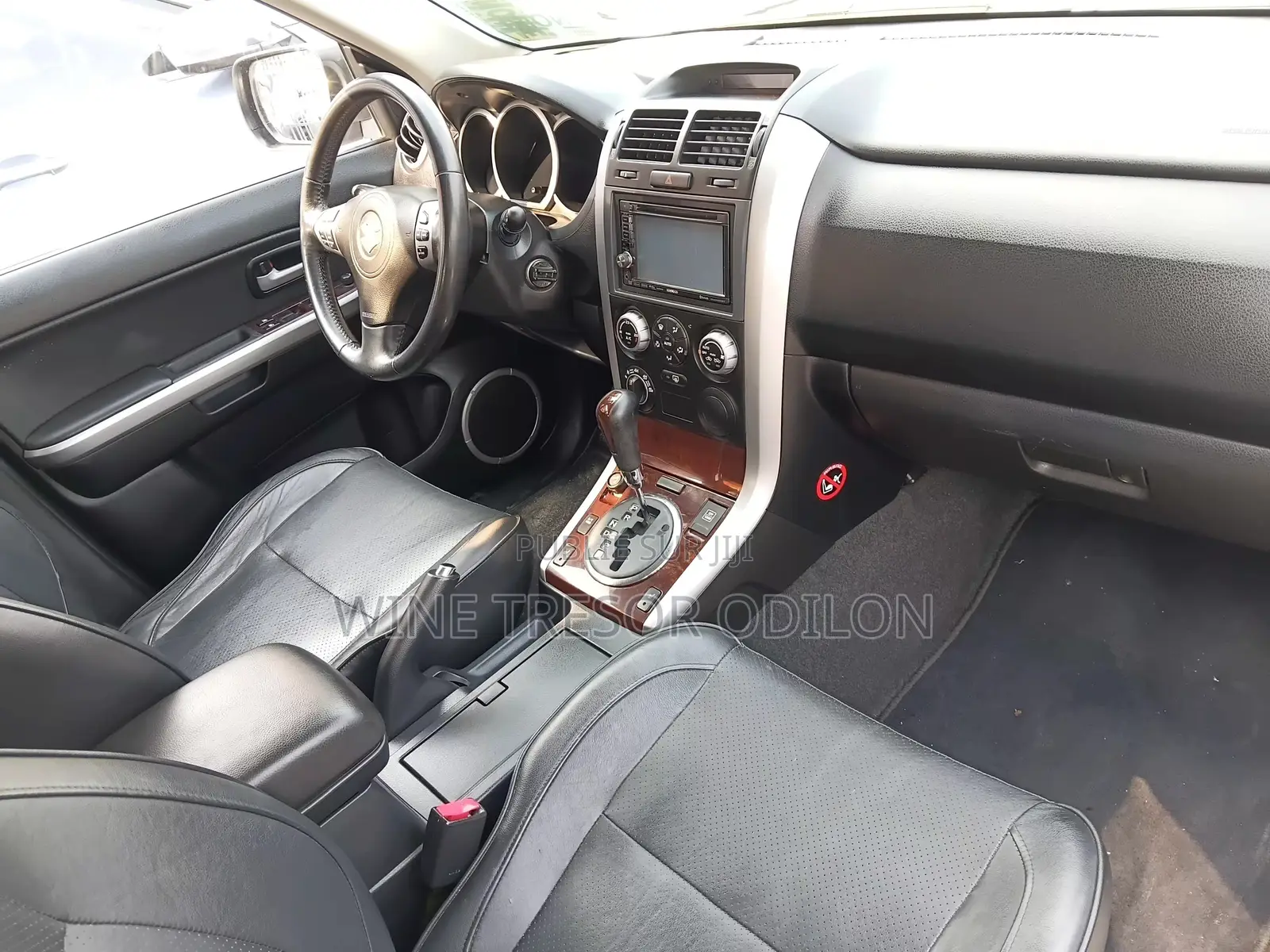 Suzuki Grand Vitara 2.4 2009 Gris