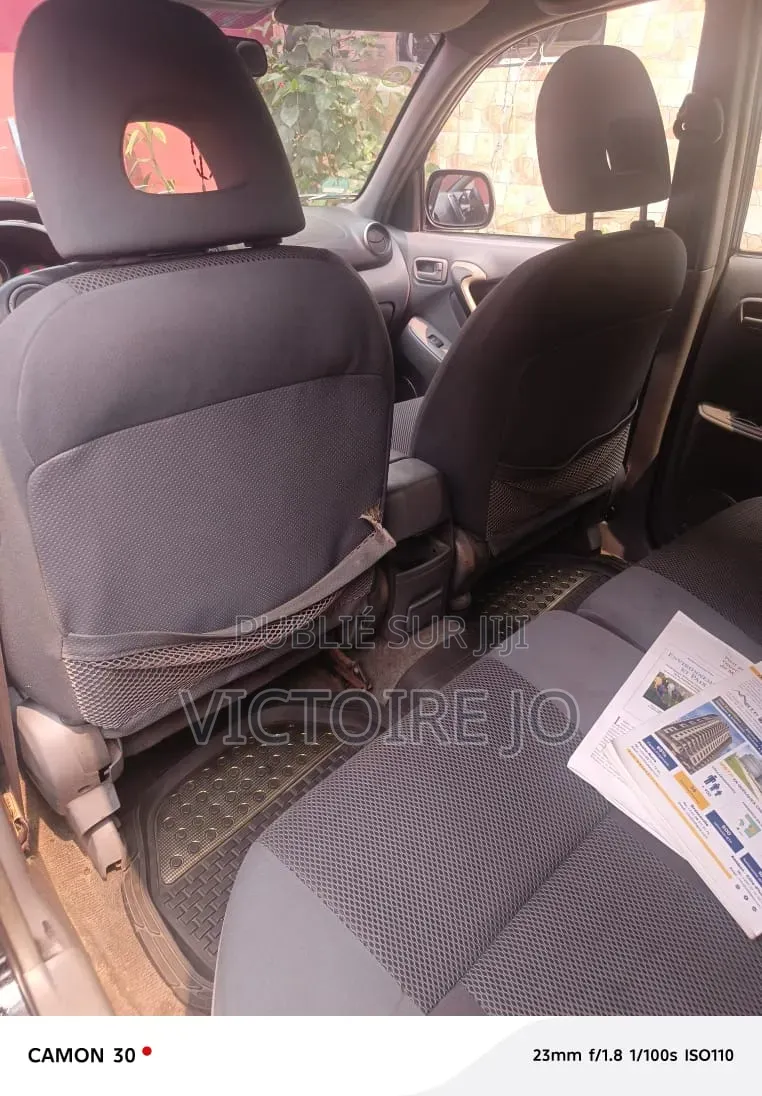 Toyota RAV4 2018 Noir